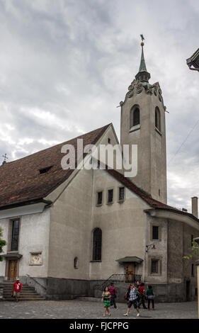 St.-Peters-Kapelle mit ihrem Turm in Luzern, Schweiz Stockfoto