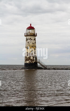 Punkt der Ayr verlassenen Leuchtturm, an der nördlichsten Spitze von Wales. Talacre, Flintshire, Vereinigtes Königreich. Stockfoto