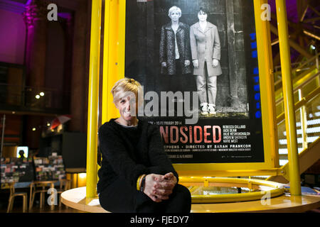 Schauspielerin Julie Hesmondhalgh an der Royal Exchange Theatre-Manchester. Stockfoto