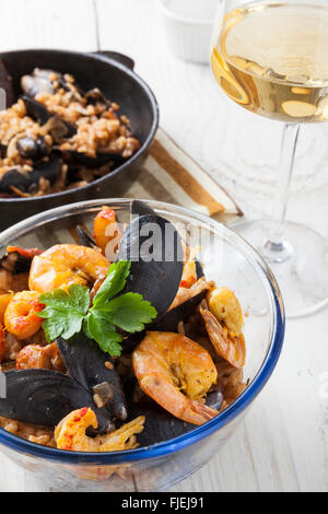 Arroz de Marisco portugiesische Paella Meeresfrüchte rustikale Klassiker curry-Reis Sommergericht Stockfoto