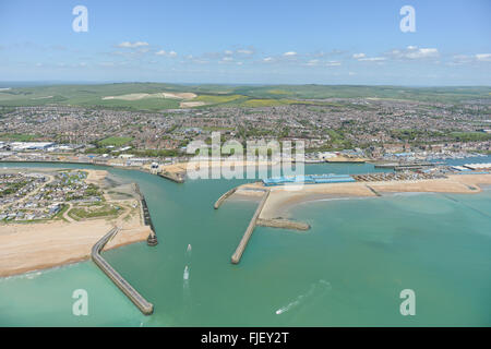 Eine Luftaufnahme des Shoreham Hafen in West Sussex Stockfoto