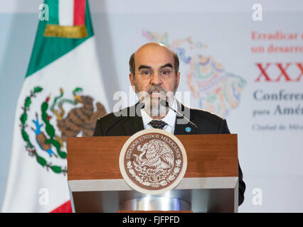 Mexico City, Mexiko. 2. März 2016. Generaldirektor der Lebensmittel und Landwirtschaft Organisation José Graziano Da Silva Adressen der 34. Regionalkonferenz der FAO für Lateinamerika und die Karibik 2. März 2016 in Mexico City, Mexiko. Die Regionalkonferenz wird von der United Nations Food and Agriculture Organization für regionale Lebensmittel-Entwicklung und Sicherheit gehalten. Stockfoto