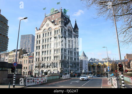 Het Witte Huis (White House) Baujahr 1898 im Art Nouveau Stil bei Wijnhaven, Rotterdam, Niederlande. Nationales Kulturerbe Stockfoto