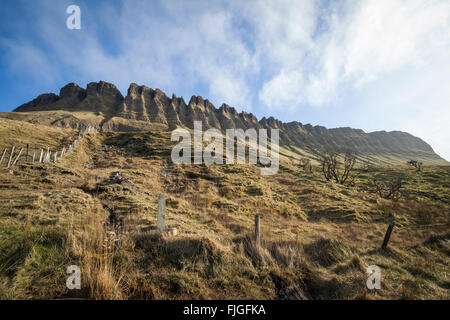 Blick vom Fuße des Benbulben Stockfoto