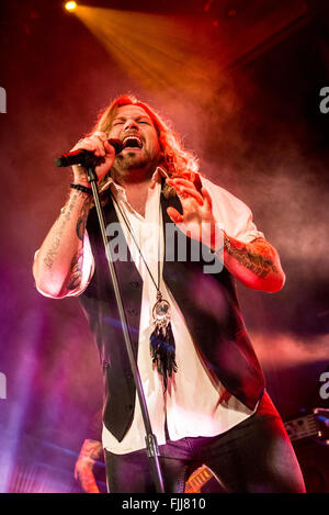 Nathan James von Inglorious auf Lead-vocals Stockfoto