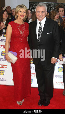 28. September 2015 - Ruth Langsford und Eamonn Holmes Besuch der Stolz von Großbritannien Awards 2015 im Grosvenor House Hotel in Lon Stockfoto