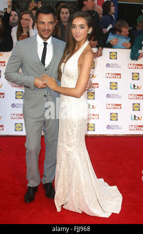 28. September 2015 - Peter Andre und Emily MacDonagh Teilnahme an der Stolz von Großbritannien Awards 2015 im Grosvenor House Hotel in Lond Stockfoto