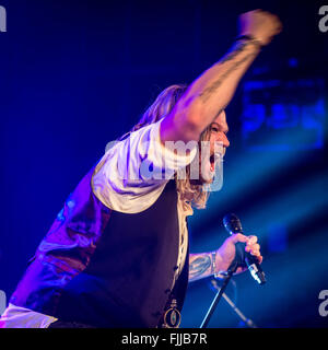 Nathan James von Inglorious auf Lead-vocals Stockfoto