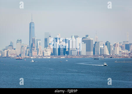 Die Skyline von Manhattan, New York von Fort Wadsworth in Staten Island gesehen.  Foto 1. März 2016. Stockfoto