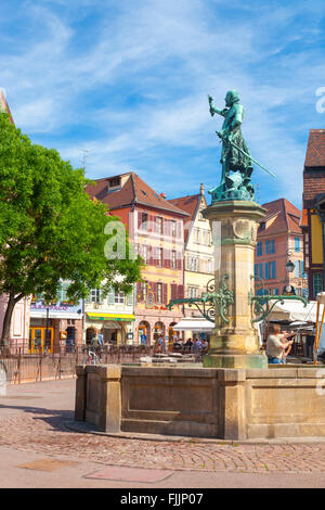 Brunnen von Baron Lazare de Schwendi Place de L´Ancienne Douane, Colmar, Elsass, Haut-Rhin, Frankreich Stockfoto