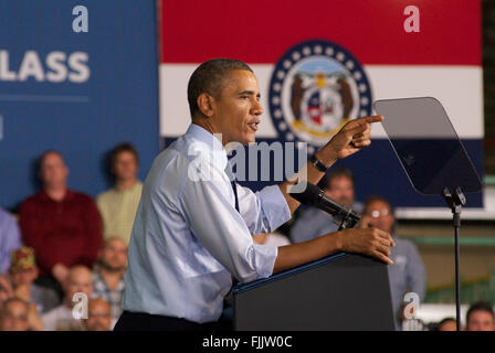 Liberty, Missouri, USA, 20. September 2013 Präsident Barack Obama spricht im Montagewerk für Ford Credit: Mark Reinstein Stockfoto