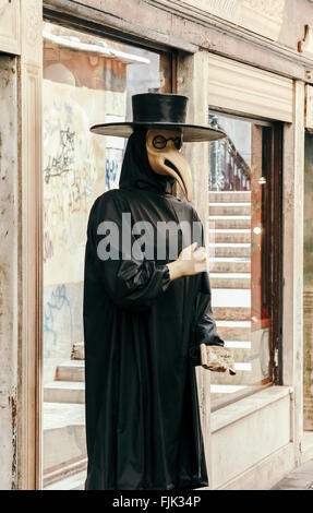 Mannequin mit Maske und Kostüm, Venedig, Italien Stockfoto