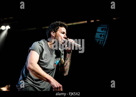 Mailand, Italien. 2. März 2016. Pierre Bouvier der französisch-kanadischen Rockband Simple Plan lebhafte führt in ihrem Konzert im Alcatraz. Bildnachweis: Pazifische Presse/Alamy Live-Nachrichten Stockfoto