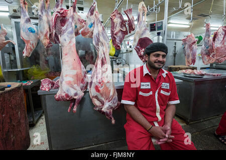 Metzger, arbeiten in Dubai Fleischmarkt in Deira, Vereinigte Arabische Emirate Stockfoto