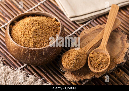 Coconut Palmzucker in einer Schüssel Stockfoto