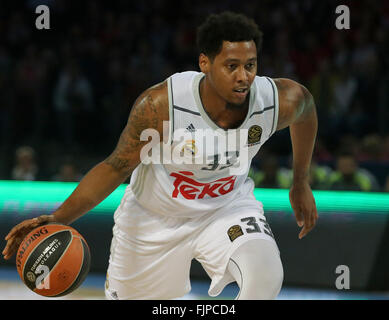 Nürnberg, Deutschland. 25. Februar 2016. Madrids Trey Thompkins in Aktion während der Gruppe F der Euroleague Basketball-match zwischen Brose Baskets Bamberg und Real Madrid in Nürnberg, 25. Februar 2016. Foto: DANIEL KARMANN/Dpa/Alamy Live News Stockfoto