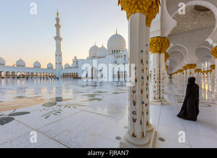 Sheikh-Zayed-Moschee, Scheich Zayed Grand Moschee, Abu Dhabi, Emirat Abu Dhabi, Vereinigte Arabische Emirate Stockfoto