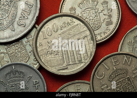 Münzen von Spanien. Museo del Prado und Velazquez-Denkmal in Madrid, Spanien in der spanischen 100-Peseten-Münze abgebildet (1994). Stockfoto