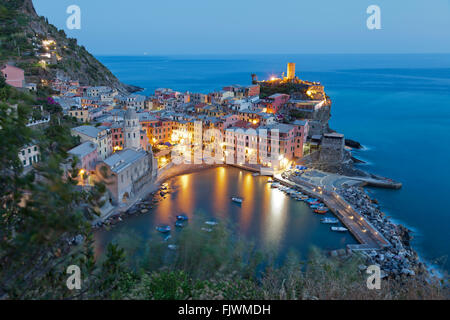 Blick auf Vernazza. Nationalpark Cinque Terre. Italien Stockfoto