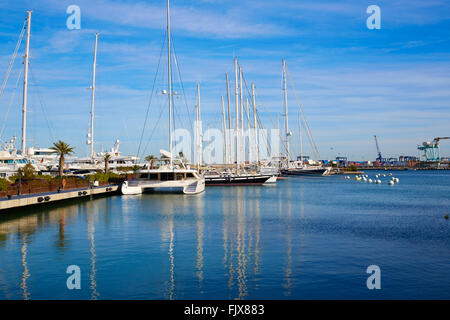 Puerto de Valencia Marina Port von Spanien am Mittelmeer Stockfoto