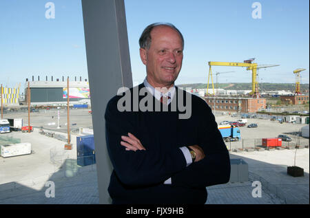 Belfast, UK. 04.12.2012 - beantwortet Dr. Robert Ballard, der Meeresforscher Entdecker der Titanic Wrack 1985, Medien, Stockfoto