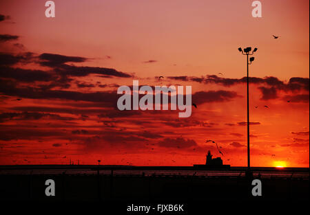 Lake Erie Sonnenuntergang in Cleveland Ohio Stockfoto