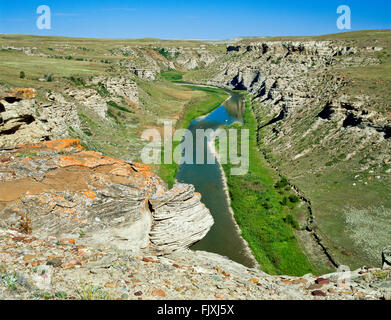 Schnitt Ufer Creek in einem Canyon Schnitt durch die Prärie in der Nähe von Cut Bank, montana Stockfoto