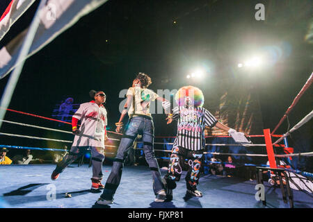 LOS ANGELES, CA – Dezember 09: Tommy der Clown Battle Zone in Inglewood, Kalifornien am 9. Dezember 2005. Stockfoto