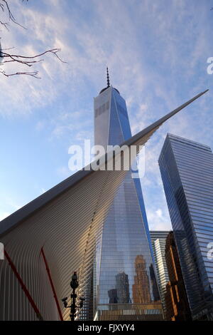 World Trade Center Oculus und Freedom Tower in New York City, NY, USA Stockfoto