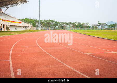 Laufstrecke im Stadion der Universität Mae Fah Luang Chiang Rai Thailand Stockfoto