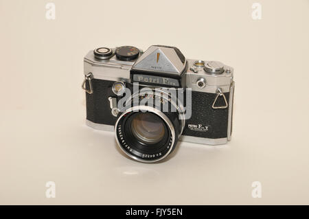 Petri Flex V 35mm SLR-Kamera 1961-1964 Stockfoto