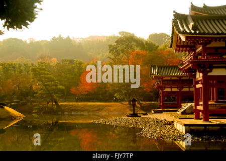 Byodo-in Tempel morgens. Kyoto, buddhistische Tempel, ein UNESCO-Weltkulturerbe. Stockfoto