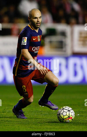 Madrid, Spanien. 3. März 2016. Andrés Iniesta Luján (8) FC Barcelona. La Liga-match zwischen Rayo Vallecano und FC Barcelona im Vallecas Stadion in Madrid, Spanien-Credit: Action Plus Sport/Alamy Live News Stockfoto