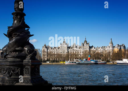 Whitehall Court Royal Horse guards Hotel Victoria Embankment London England Stockfoto