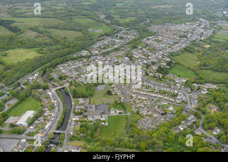 Eine Luftaufnahme des Ystradgynlais, einer Stadt in Süd-Wales Stockfoto