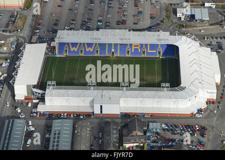 Eine Luftaufnahme des Halliwell Jones Stadium, Heimat des Warrington Wolves Rugby League FC Stockfoto