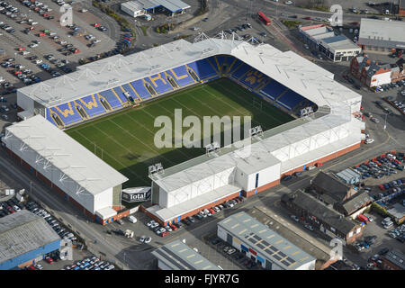 Eine Luftaufnahme des Halliwell Jones Stadium, Heimat des Warrington Wolves Rugby League FC Stockfoto