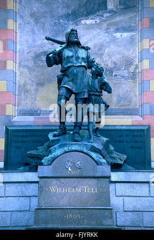 Schweiz, Altdorf, Statue von William Tell und seinen Sohn (Richard Kissling, 1895) Stockfoto