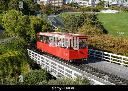 Wellington Cable Car auf Gleis, Standseilbahn, Wellinton, Neuseeland Stockfoto