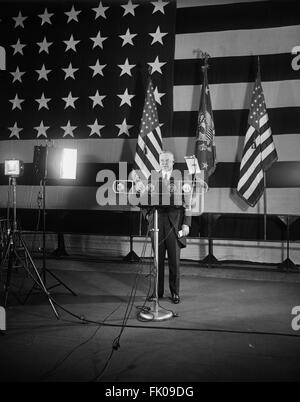 US-Präsident Herbert Hoover machen Tag des Waffenstillstands Adresse auf amerikanische Legion Übungen, Washington DC, USA, November 11, Stockfoto