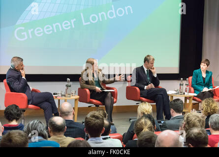 Royal Society of Medicine, Wimpole Street, London, 4. März 2016. XL-R Labours Sadiq Khan, The Green Party Sian Berry, konservative Zac Goldsmith und die Liberaldemokraten Caroline Pidgeon bei Greener London bürgermeisterliche Versammlungen statt auf der Royal Society of Medicine in London. Bildnachweis: Paul Davey/Alamy Live-Nachrichten Stockfoto