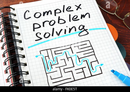 Komplexe Problemlösung geschrieben am Notebook. Business-Konzept. Stockfoto