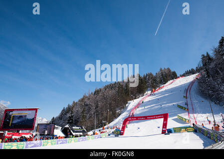 Kranjska Gora, Slowenien. 4. März 2016. Schnee-Stadion an der 55. Vitranc Cup Riesenslalom in Kranjska Gora, Slowenien am 4. März 2016. © Rok Rakun/Pacific Press/Alamy Live-Nachrichten Stockfoto