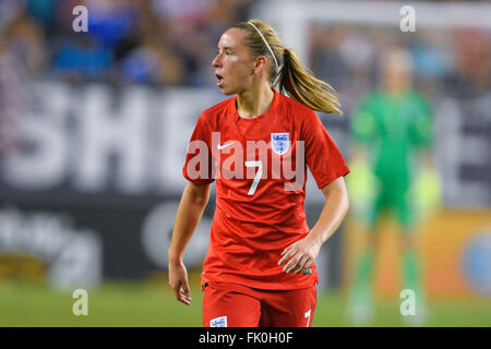 Tampa, Florida, USA. 3. März 2016. England-Mittelfeldspieler Jordan Nobbs (7) während sie glaubt Cup Spiel gegen die Vereinigten Staaten im Raymond James Stadium am 3. März 2016 in Tampa, Florida. Die USA gewann mit 1: 0. © Scott A. Miller/ZUMA Draht/Alamy Live-Nachrichten Stockfoto