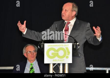 Belfast, Vereinigtes Königreich. 4. März 2016. Traditionelle Unionist Stimme Party Leader Jim Alister spricht auf der Basis heraus Konferenz. Politiker sprechen heraus gegen bleiben in der Europäischen Union während einer Konferenz Basis, die Titanic Quarter in Belfast. © Mark Winter/Pacific Press/Alamy Live-Nachrichten Stockfoto