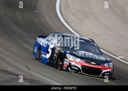 Las Vegas, NV, USA. 3. März 2016. Las Vegas, NV - 3. März 2016: Kasey Kahne (5) Praktiken für die Kobalt-400 auf dem Las Vegas Motor Speedway in Las Vegas, NV. Bildnachweis: Csm/Alamy Live-Nachrichten Stockfoto