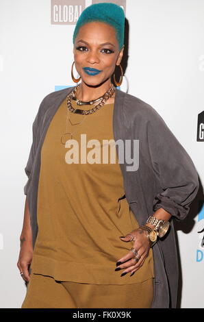 Traumbrache Projekt Gastgeber Poetry Slam Finale Event bei Joe's Pub und die Bibliothek an der öffentlichen Theater-Featuring: Sharaya J Where: New York, New York, Vereinigte Staaten von Amerika bei: 2. Februar 2016 Stockfoto