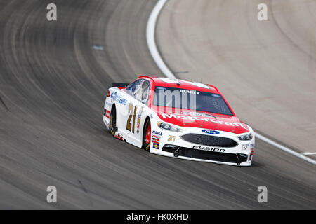 Las Vegas, NV, USA. 3. März 2016. Las Vegas, NV - 3. März 2016: Ryan Blaney (21) Praktiken für die Kobalt-400 auf dem Las Vegas Motor Speedway in Las Vegas, NV. Bildnachweis: Csm/Alamy Live-Nachrichten Stockfoto