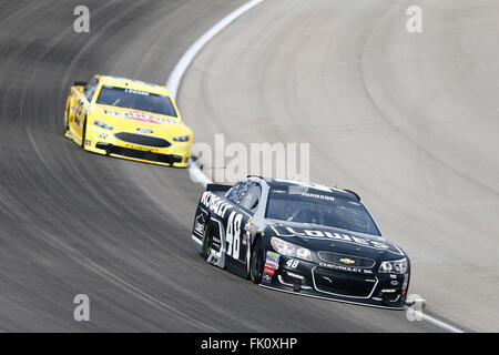 Las Vegas, NV, USA. 3. März 2016. Las Vegas, NV - 3. März 2016: Jimmie Johnson (48) Praktiken für die Kobalt-400 auf dem Las Vegas Motor Speedway in Las Vegas, NV. Bildnachweis: Csm/Alamy Live-Nachrichten Stockfoto
