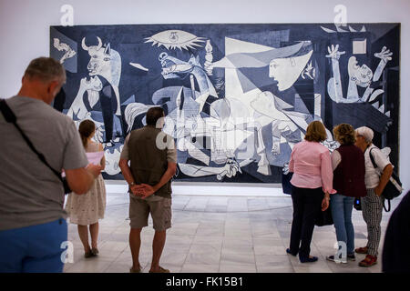 Das Gemälde "Guernica" von Picasso, nationalen Kunstmuseum Reina Sofia, Madrid, Spanien. Stockfoto